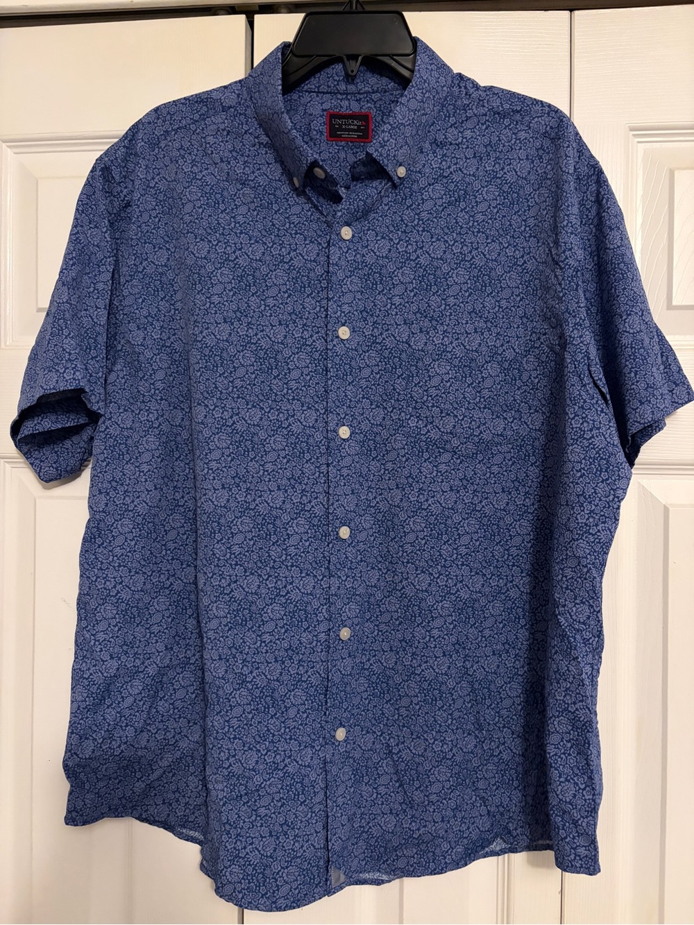 UNTUCK it XL Button-Down Short Sleeve Shirt - Blue Floral